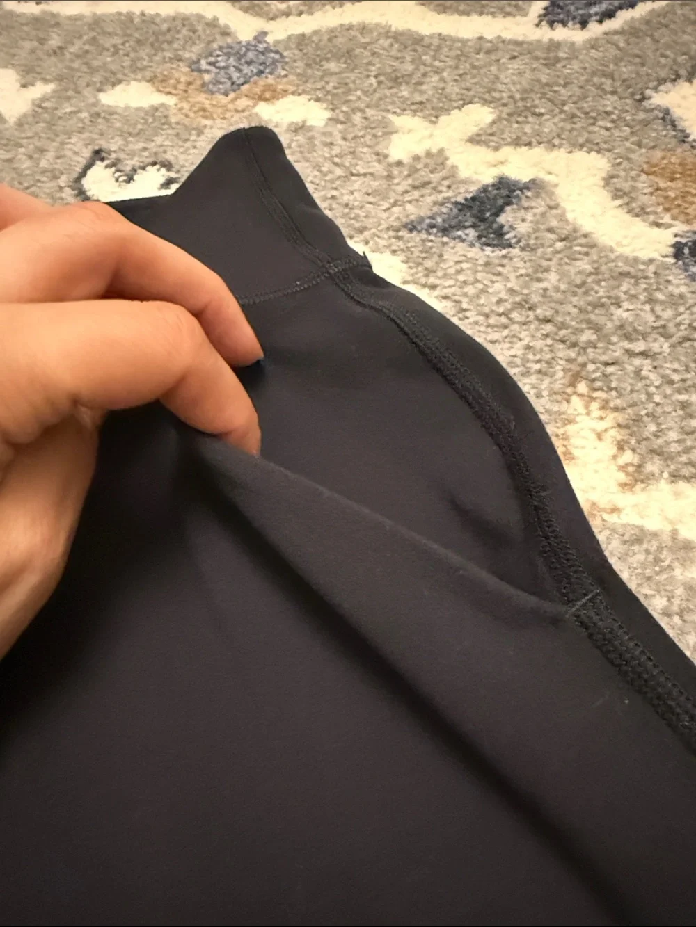 lululemon athletica Black joggers align Capri 23”inseam size 10 has pockets